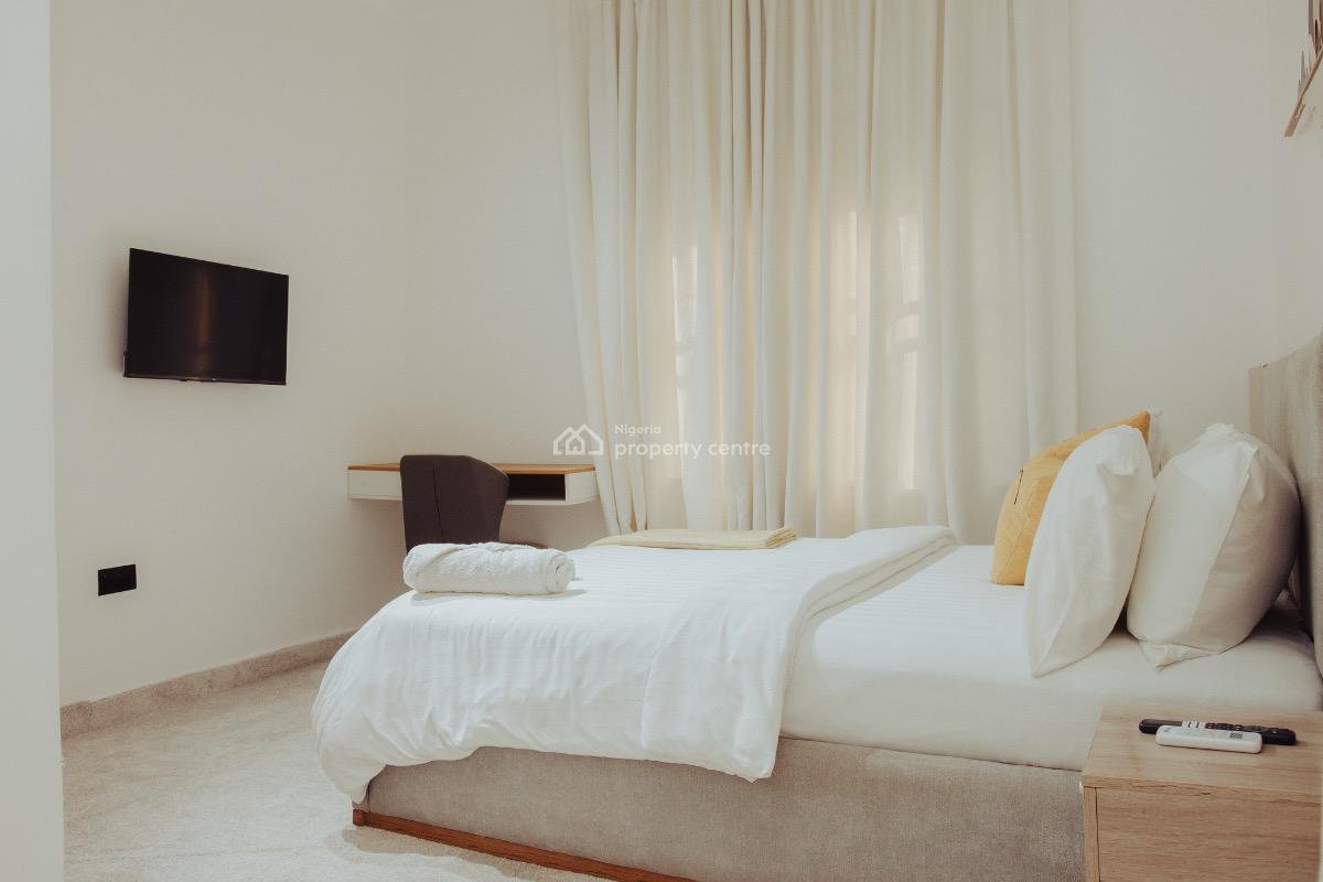 1 Bedroom Mini Flat Fully Furnished and Serviced Apartment, Parkview, Ikoyi, Lagos, Mini Flat (room and Parlour) Short Let