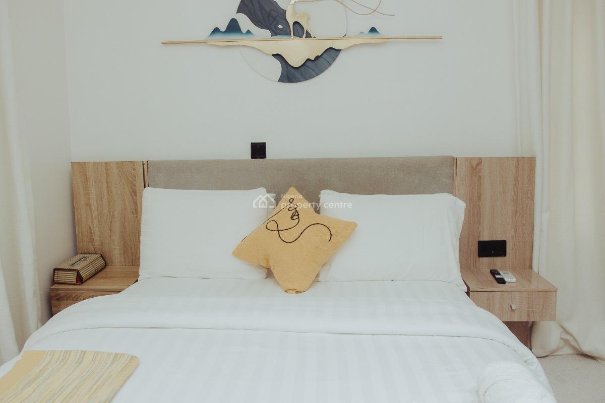 1 Bedroom Mini Flat Fully Furnished and Serviced Apartment, Parkview, Ikoyi, Lagos, Mini Flat (room and Parlour) Short Let