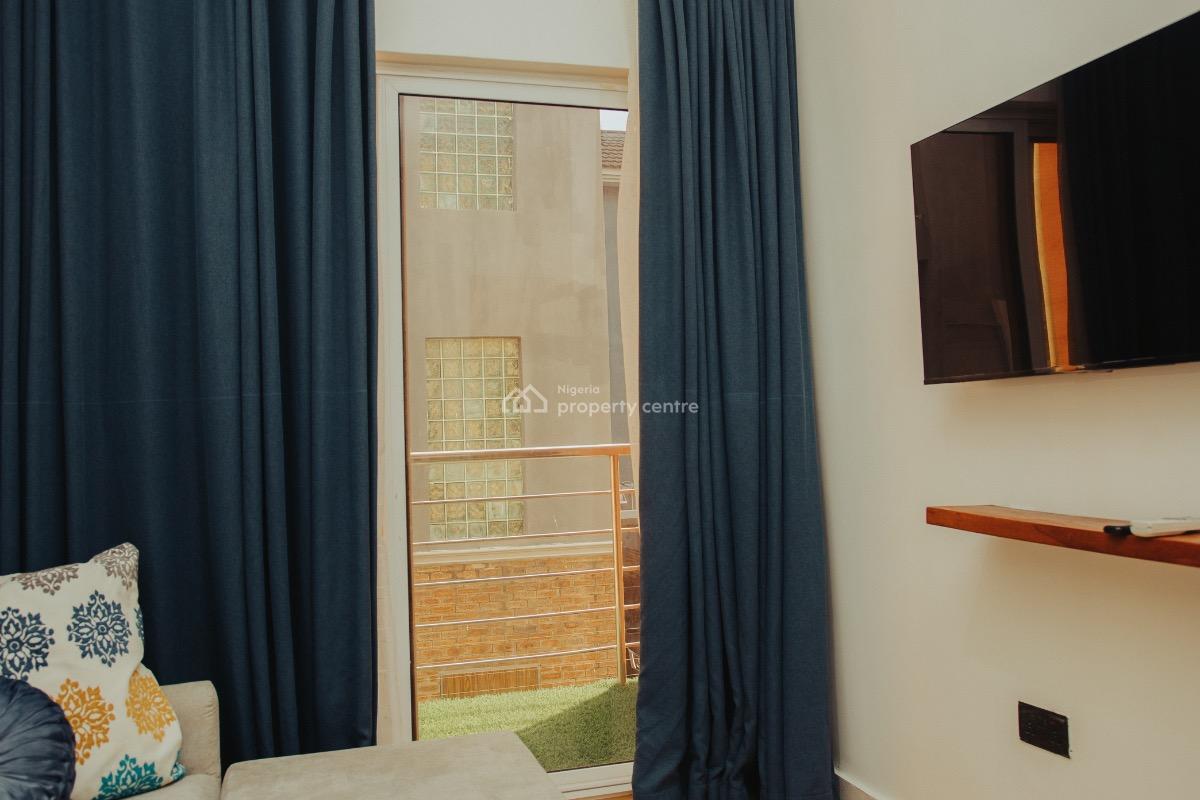 1 Bedroom Mini Flat Fully Furnished and Serviced Apartment, Parkview, Ikoyi, Lagos, Mini Flat (room and Parlour) Short Let