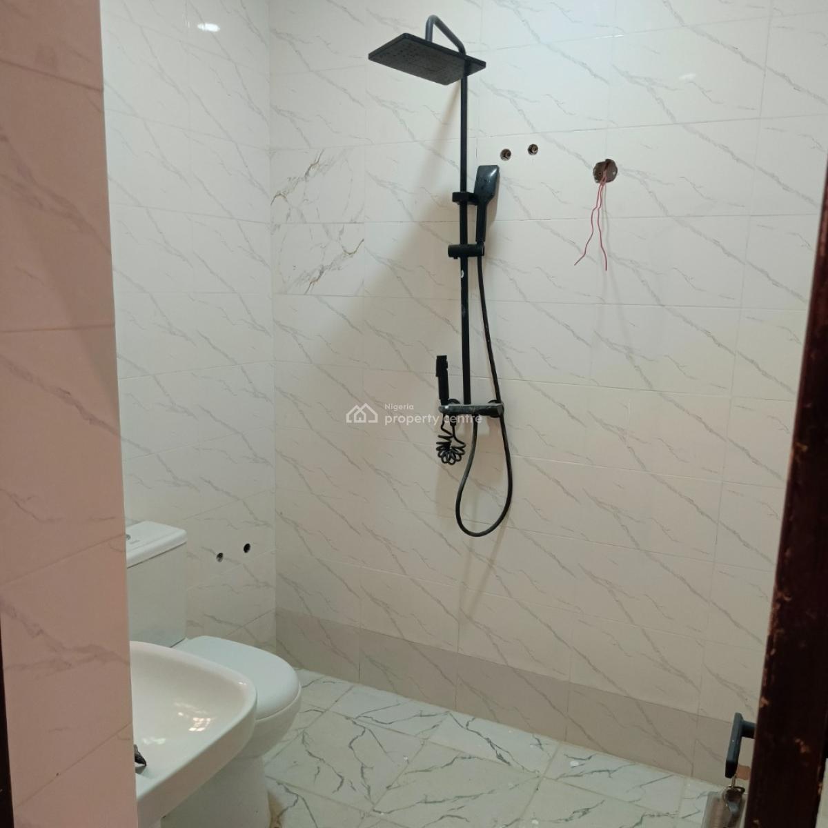 Beautiful Luxurious 3 Bedrooms, Oil Spring Estate, Fha (f.h.a), Lugbe District, Abuja, Semi-detached Bungalow for Rent