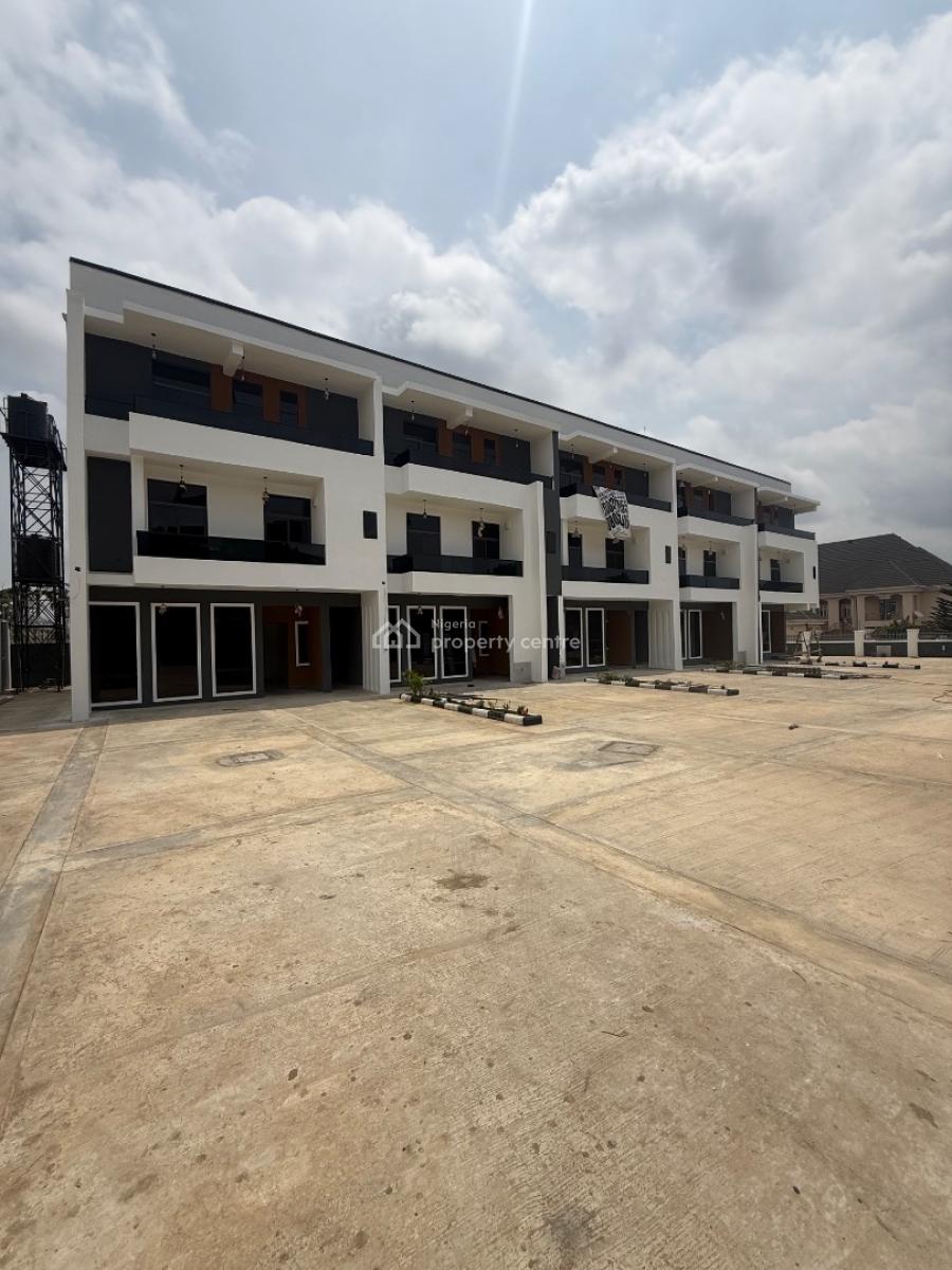 Spacious, Tastefully Finished and Serviced 4bedroom Terrace Duplex Wit, Guzape, Guzape District, Abuja, Terraced Duplex for Rent