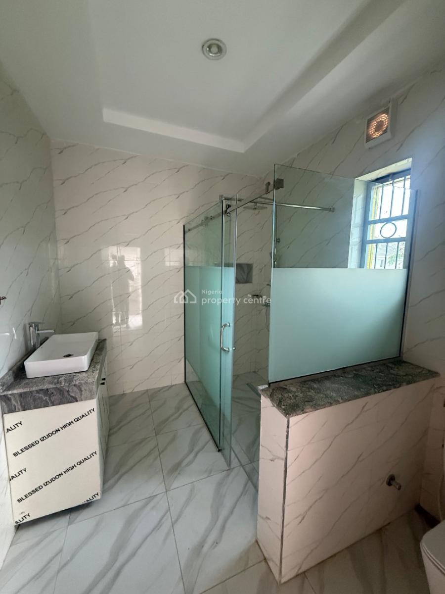 Spacious, Tastefully Finished and Serviced 4bedroom Terrace Duplex Wit, Guzape, Guzape District, Abuja, Terraced Duplex for Rent