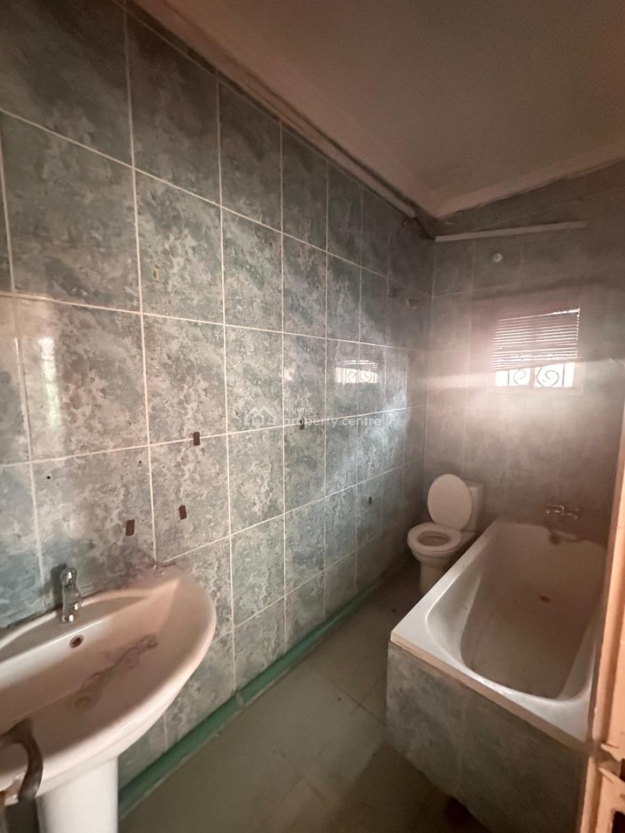5 Bedroom Semi-detached Duplex with Bq, Lekki Phase 1, Lekki, Lagos, Semi-detached Duplex for Rent