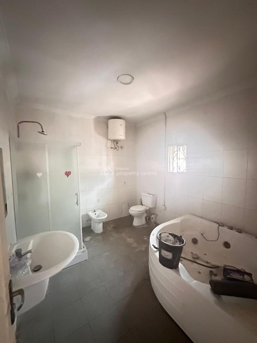 5 Bedroom Semi-detached Duplex with Bq, Lekki Phase 1, Lekki, Lagos, Semi-detached Duplex for Rent