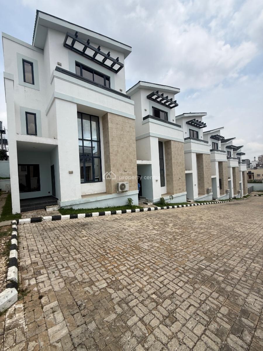 *luxury,  Spacious and Serviced 4bedroom Terrace Duplex Is Available, Guzape, Guzape District, Abuja, Terraced Duplex for Rent