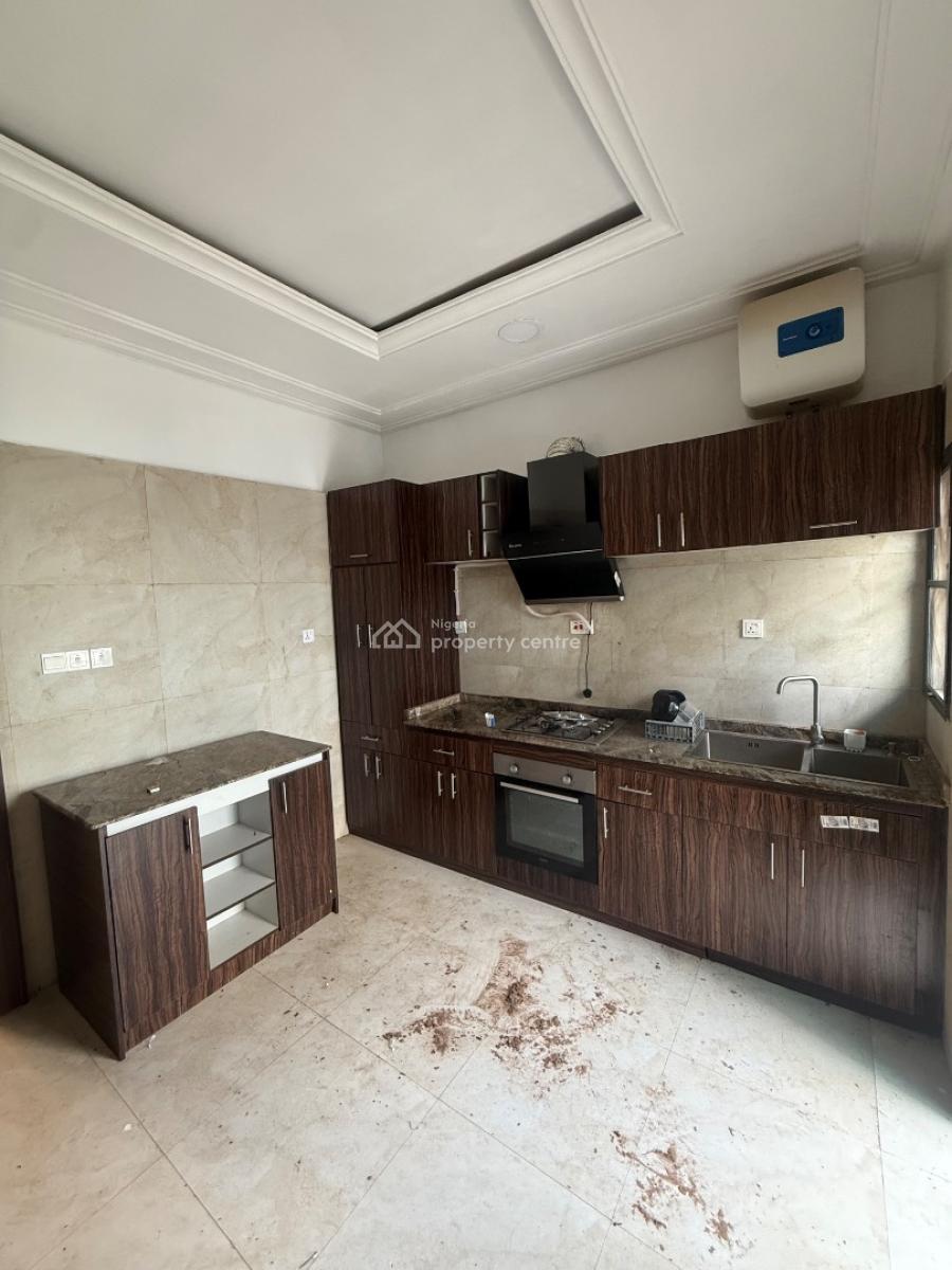 *luxury,  Spacious and Serviced 4bedroom Terrace Duplex Is Available, Guzape, Guzape District, Abuja, Terraced Duplex for Rent