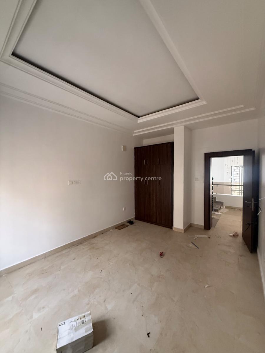 *luxury,  Spacious and Serviced 4bedroom Terrace Duplex Is Available, Guzape, Guzape District, Abuja, Terraced Duplex for Rent
