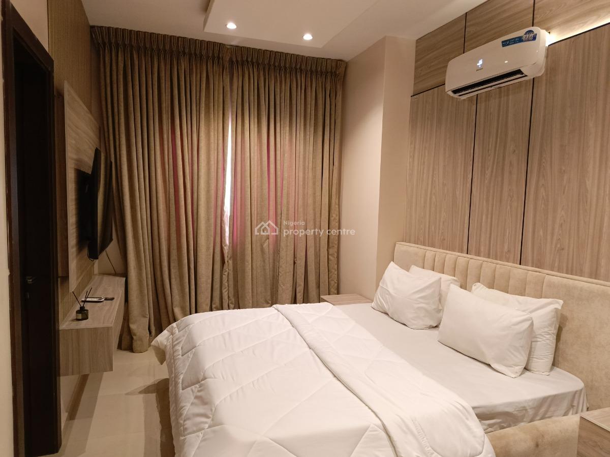 Luxury 2bedroom Apartment for Your Comfort, Off Ajose Adeogun, Victoria Island (vi), Lagos, Flat / Apartment Short Let