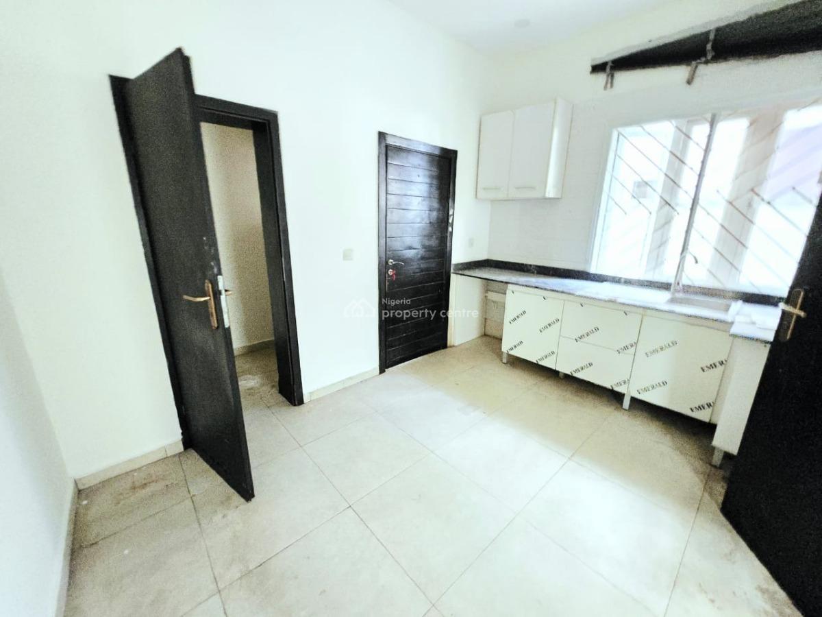 Self Serviced 3 Bedroom Apartment, Lekki Right, Lekki Phase 1, Lekki, Lagos, Flat / Apartment for Rent