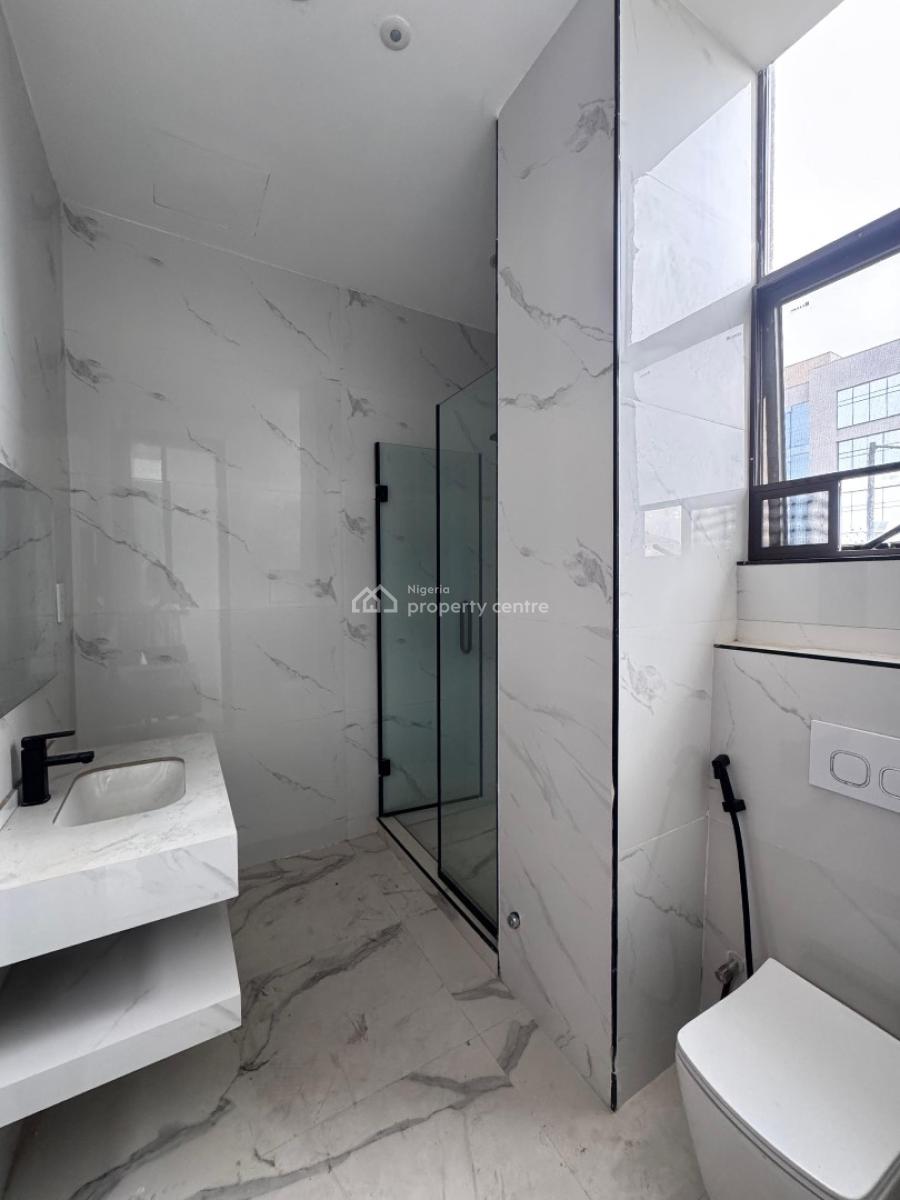 Exclusive 3-bedroom Apartment, Off Admiralty Way, Lekki Phase 1, Lekki, Lagos, Flat / Apartment for Rent