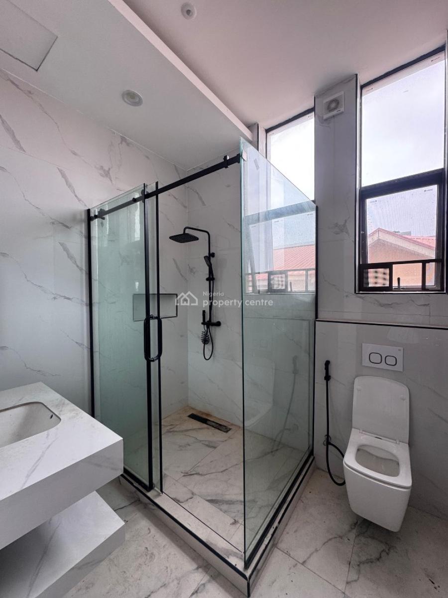 Exclusive 3-bedroom Apartment, Off Admiralty Way, Lekki Phase 1, Lekki, Lagos, Flat / Apartment for Rent