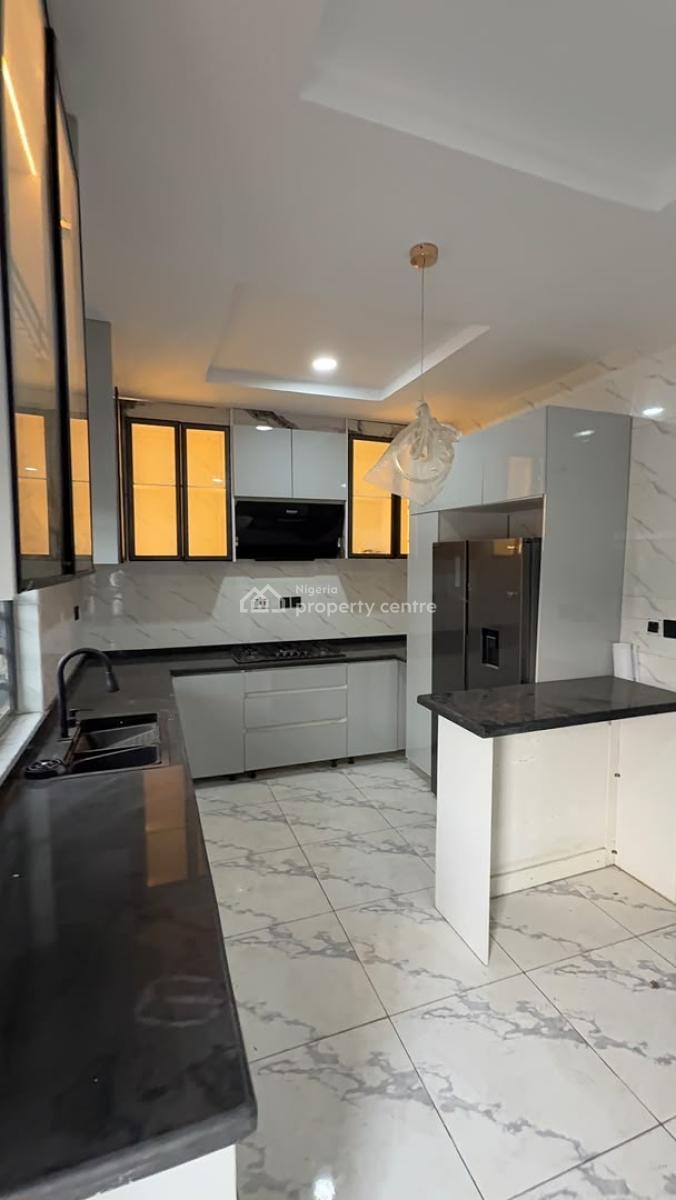 5 Bedroom Fully Detached Duplex with Bq, Magodo Gra Phase 1, Magodo, Lagos, Detached Duplex for Sale