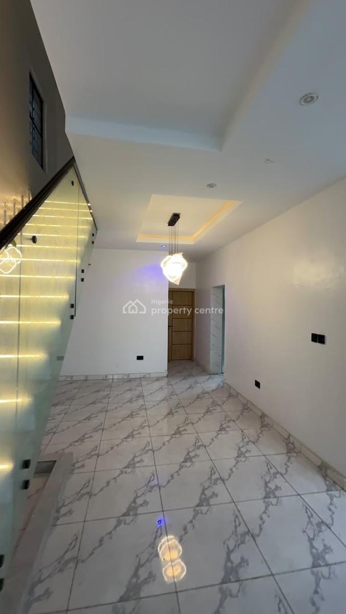 5 Bedroom Fully Detached Duplex with Bq, Magodo Gra Phase 1, Magodo, Lagos, Detached Duplex for Sale