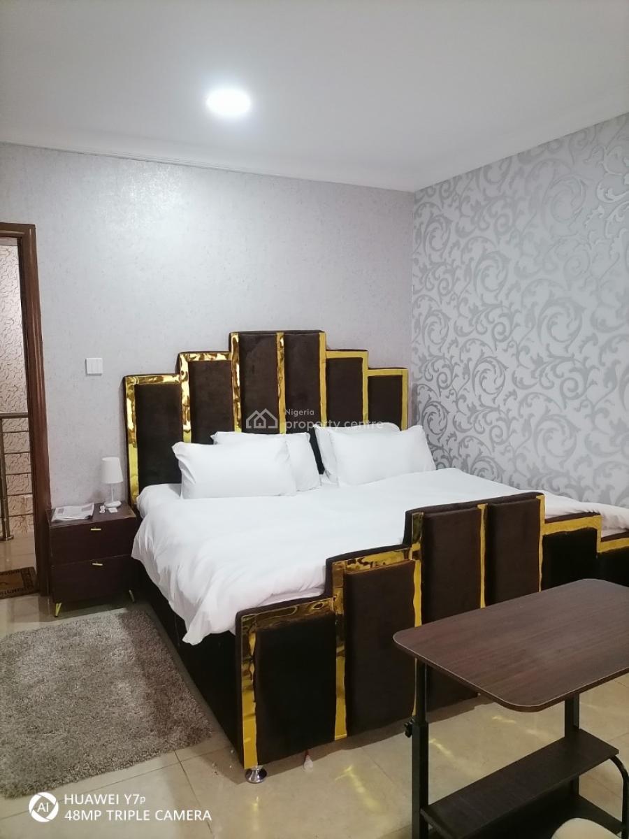Uk-styled Spacious Terrace with Additional Mini Flat, Ikate, Lekki, Lagos, Terraced Duplex for Sale