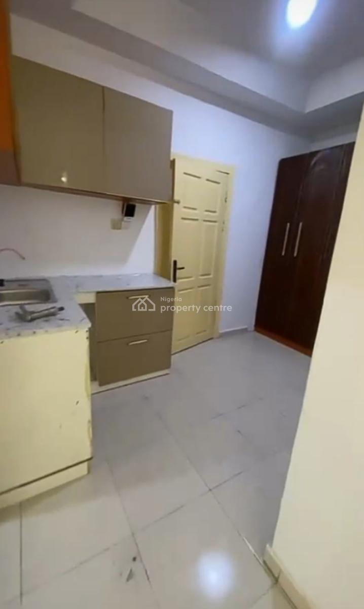 Upstairs Studio Apartment with Private Kitchen{ Video}, Bera Estate Chevron, Lekki, Lagos, Self Contain (single Rooms) for Rent