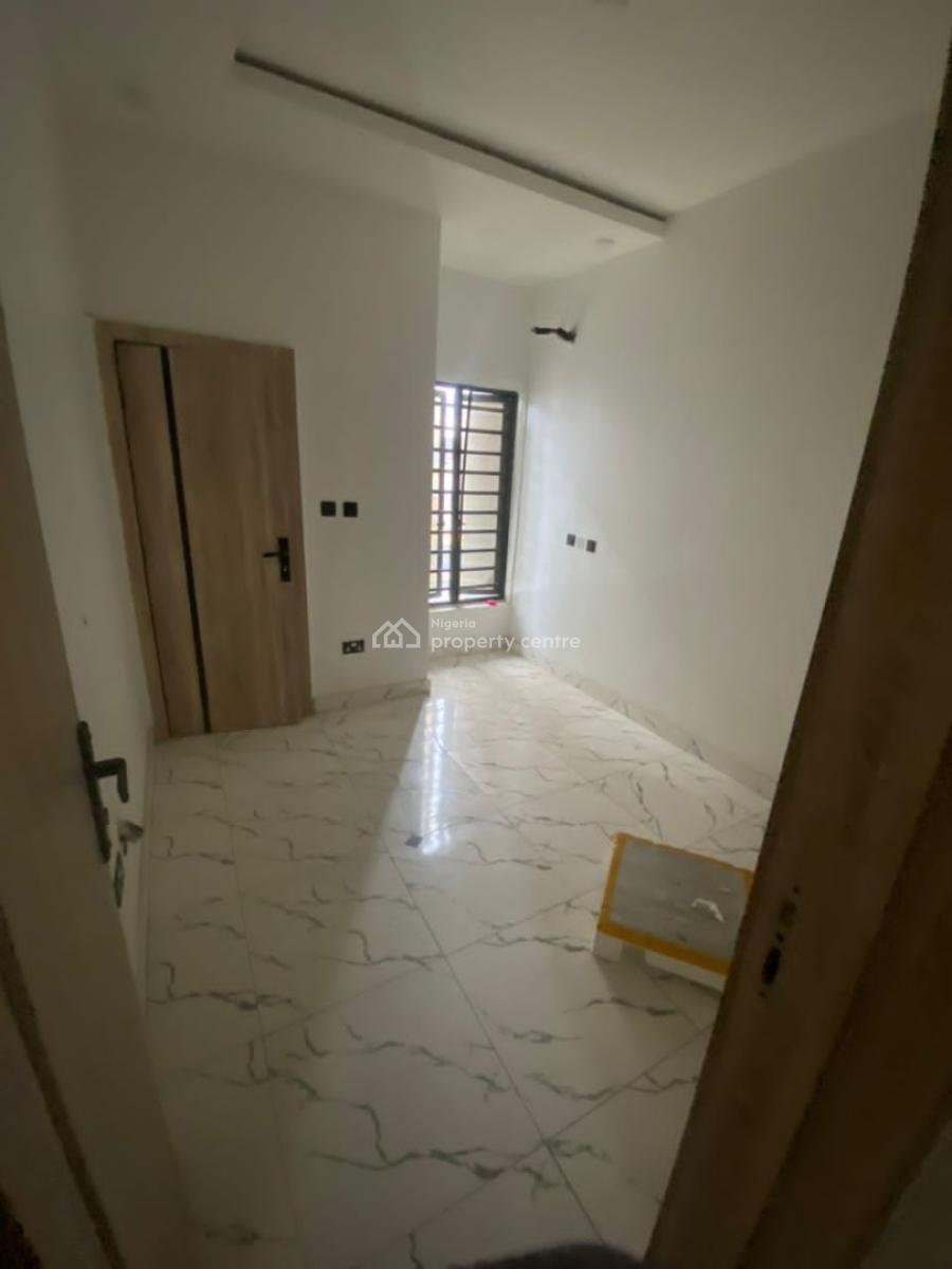 a Luxury 4 Bedroom Duplex and Bq with Excellent Facilities, Ologolo, Lekki, Lagos, Semi-detached Duplex for Rent
