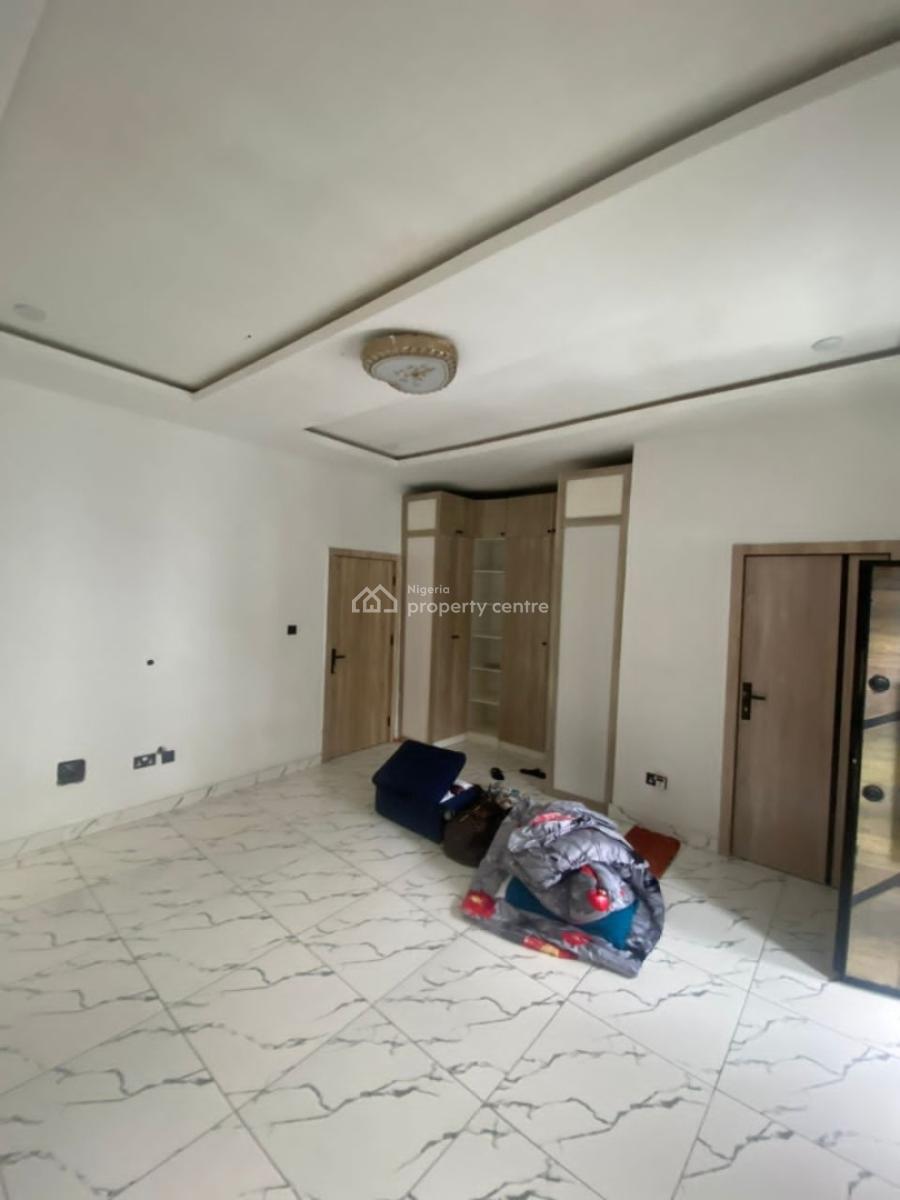 a Luxury 4 Bedroom Duplex and Bq with Excellent Facilities, Ologolo, Lekki, Lagos, Semi-detached Duplex for Rent