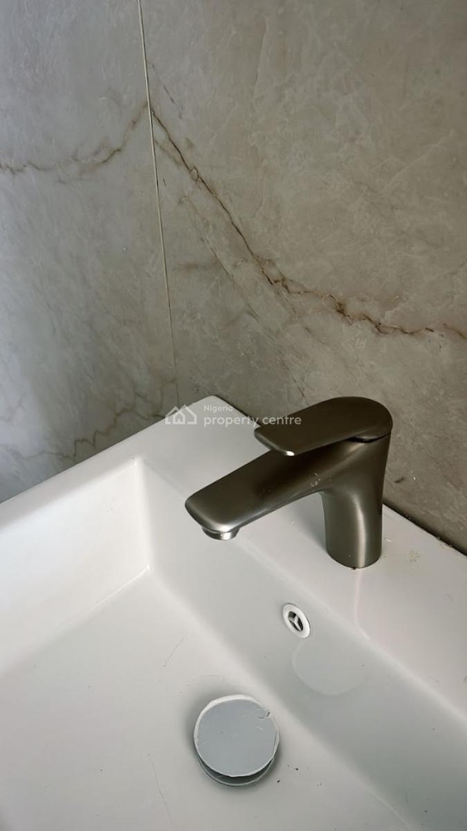 Fully Serviced Brand New 1 Bedroom Apartments, Off Adeola Odeku Street, Victoria Island (vi), Lagos, Flat / Apartment for Sale