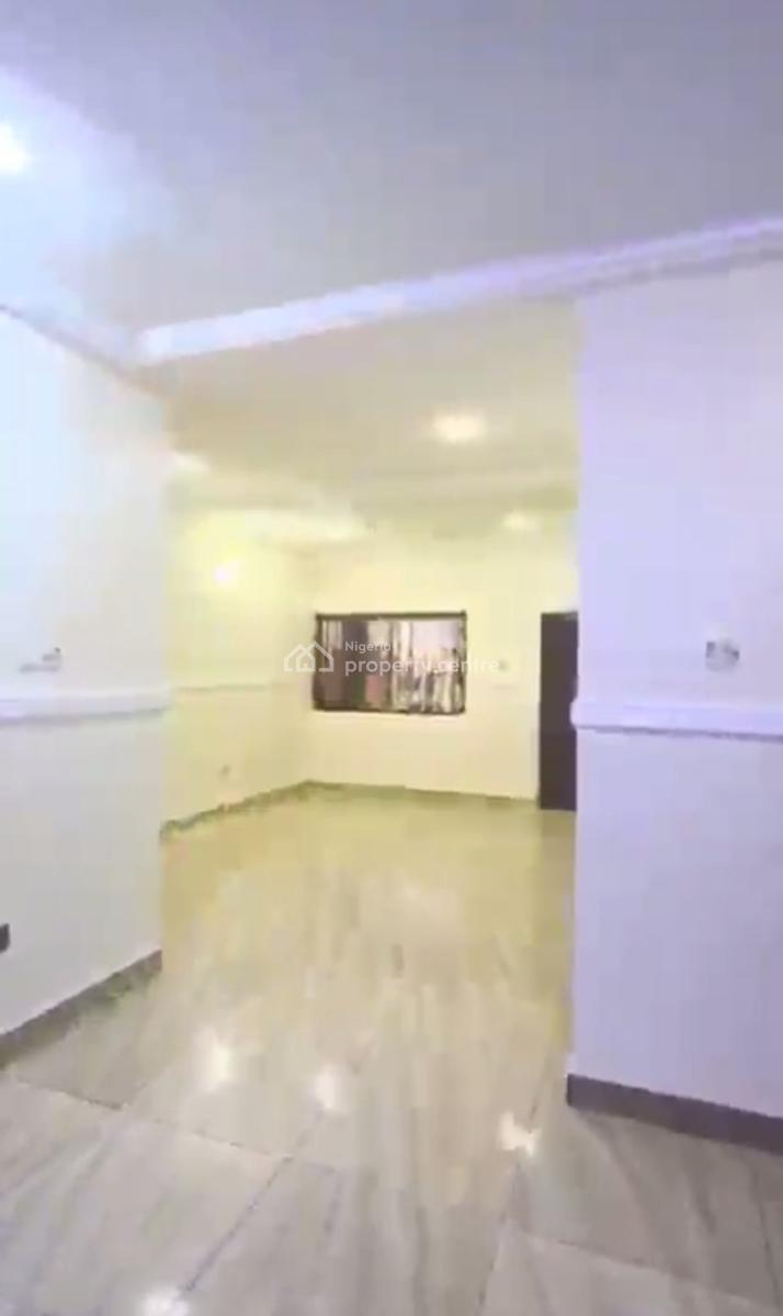 Standard Renovated 3 Bedroom Apartment, Gwarinpa, Abuja, Flat / Apartment for Rent