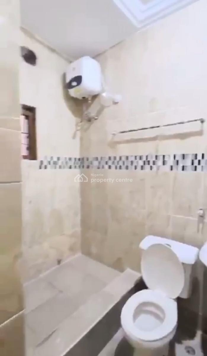 Standard Renovated 3 Bedroom Apartment, Gwarinpa, Abuja, Flat / Apartment for Rent