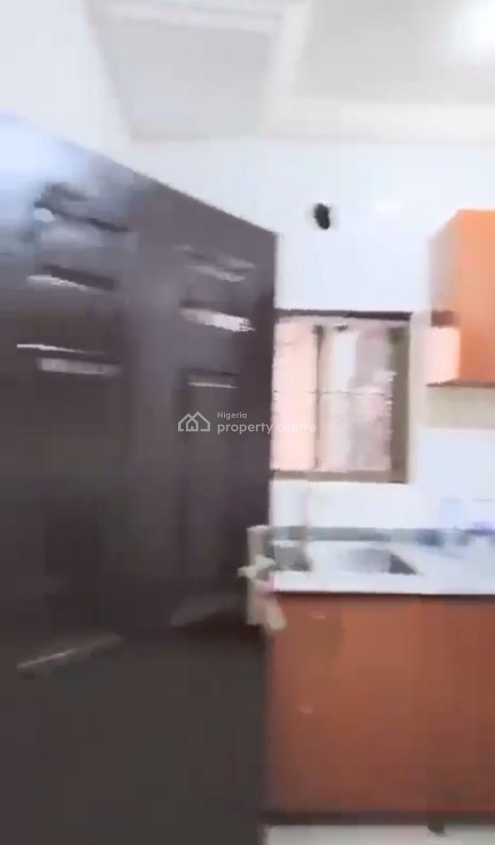 Standard Renovated 3 Bedroom Apartment, Gwarinpa, Abuja, Flat / Apartment for Rent