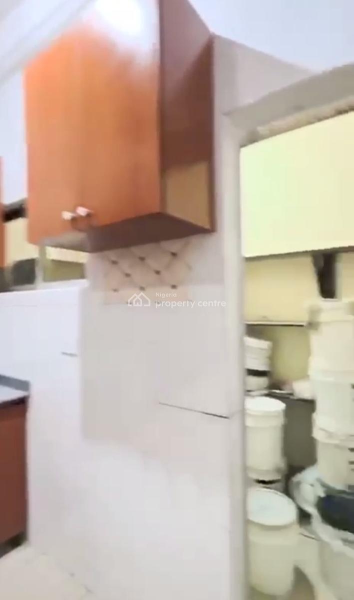 Standard Renovated 3 Bedroom Apartment, Gwarinpa, Abuja, Flat / Apartment for Rent