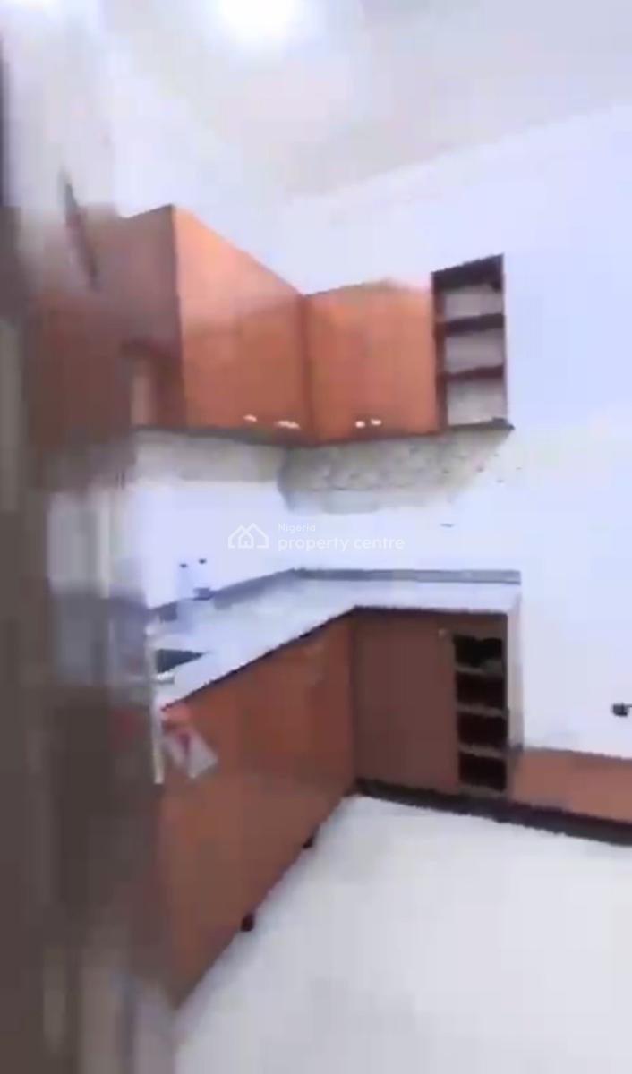 Standard Renovated 3 Bedroom Apartment, Gwarinpa, Abuja, Flat / Apartment for Rent