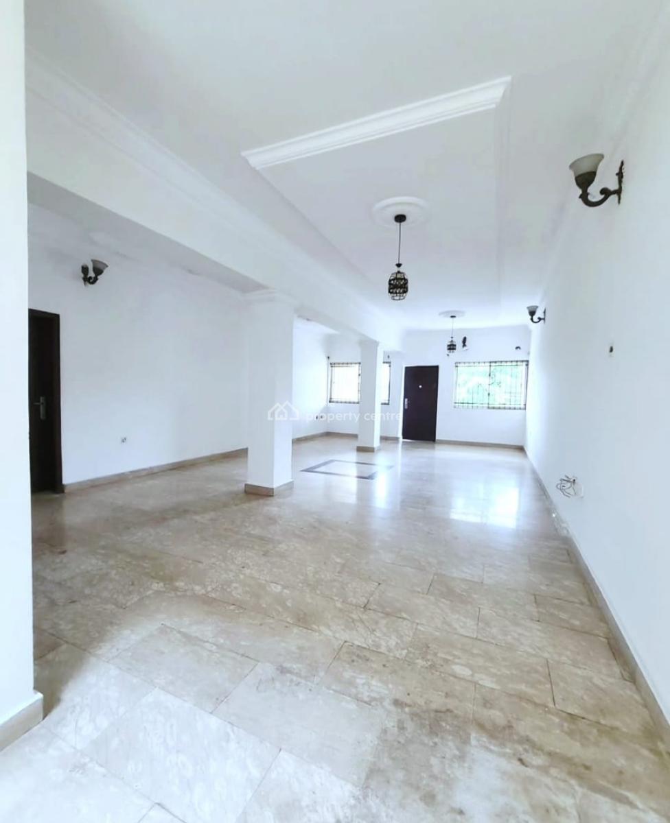 Well Maintained 4 Bedroom Terraced + Bq, Lekki Phase 1, Lekki, Lagos, Terraced Duplex for Rent