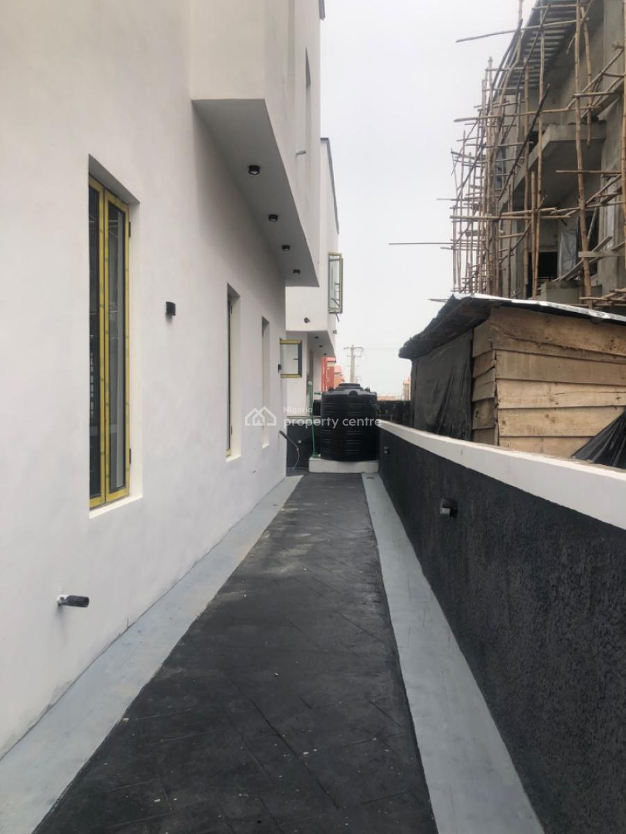 5 Bedroom Duplex in a Secure Estate Behind Shoprite, Diamond Estate, Sangotedo, Ajah, Lagos, Detached Duplex for Sale