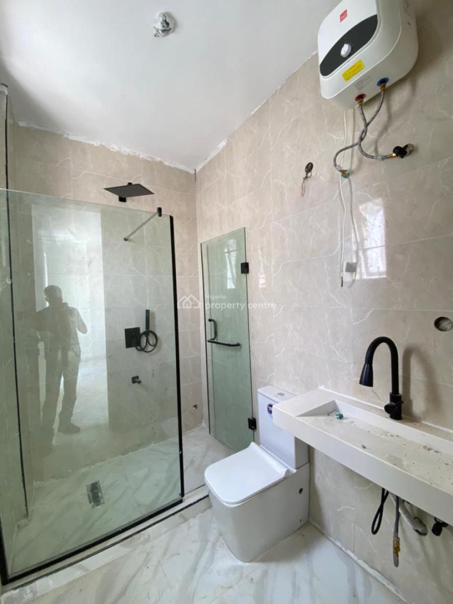 Nicely Built 3 Bedroom Apartment with Pool, Elevator, Gym, Lekki Phase 1, Lekki, Lagos, Flat / Apartment for Sale