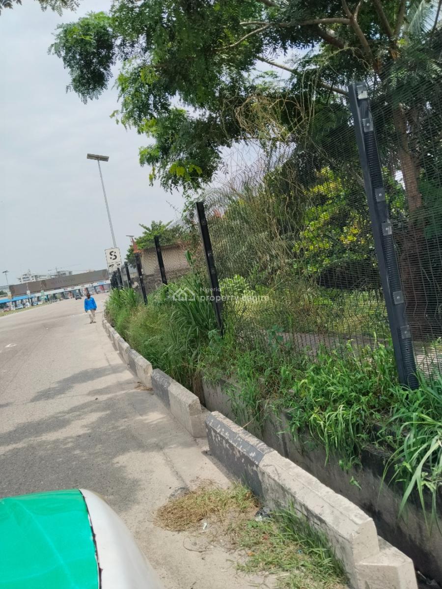 Land, Oriental Hotel Road, Lekki Phase 1, Lekki, Lagos, Mixed-use Land for Sale