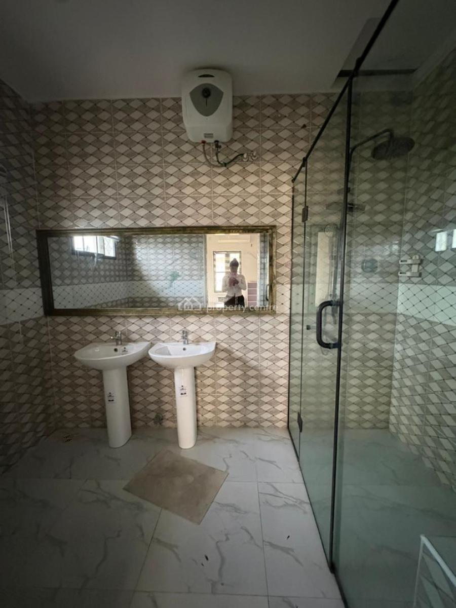 7 Bedroom Semi-detached Duplex with Bq, Lekki, Lagos, Semi-detached Duplex for Sale