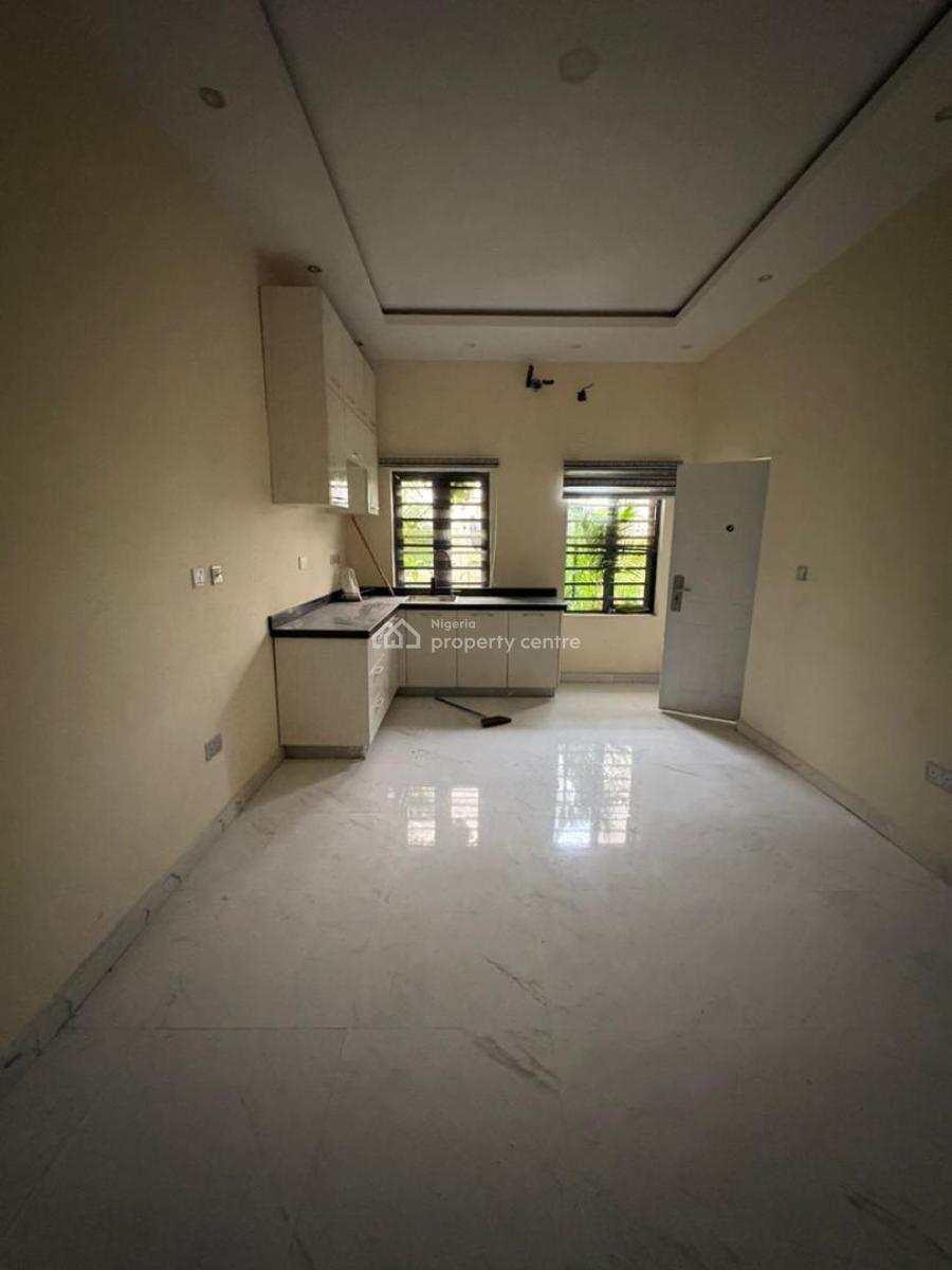 7 Bedroom Semi-detached Duplex with Bq, Lekki, Lagos, Semi-detached Duplex for Rent