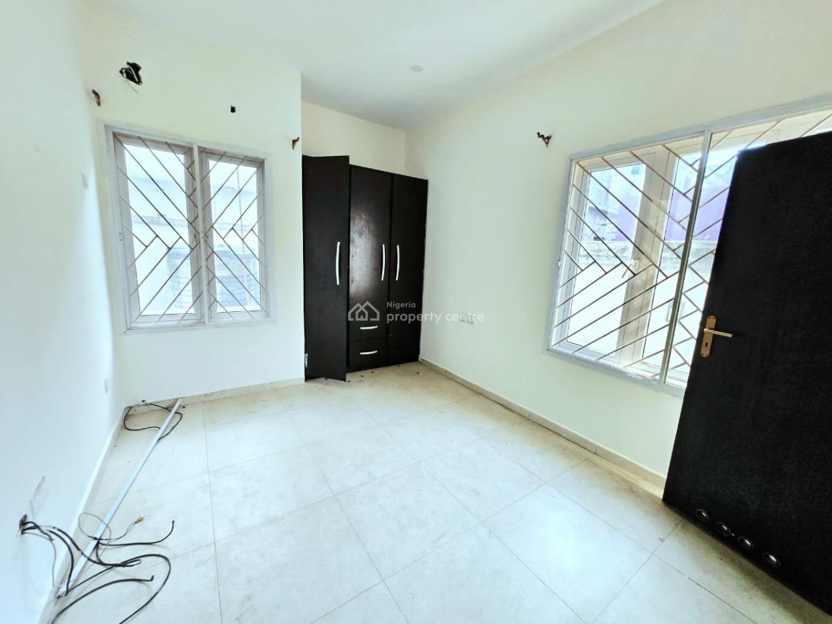 Self Serviced 3 Bedroom Apartment, Lekki Right, Lekki Phase 1, Lekki, Lagos, Flat / Apartment for Rent