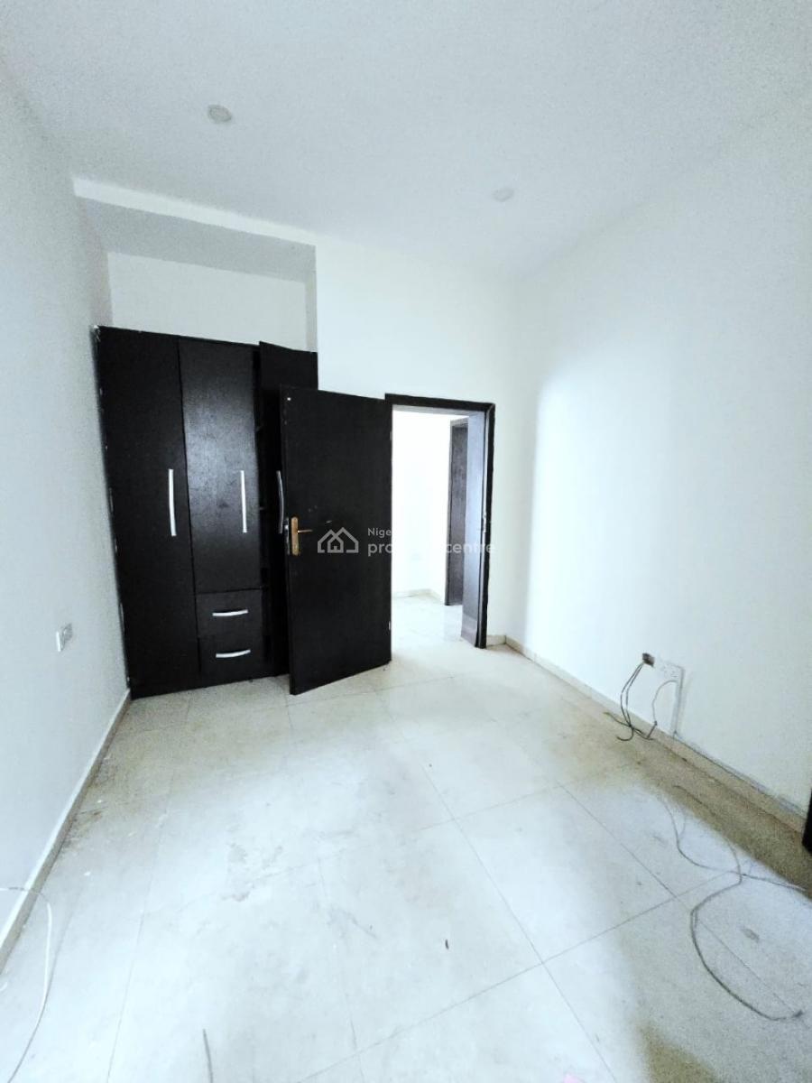 Self Serviced 3 Bedroom Apartment, Lekki Right, Lekki Phase 1, Lekki, Lagos, Flat / Apartment for Rent