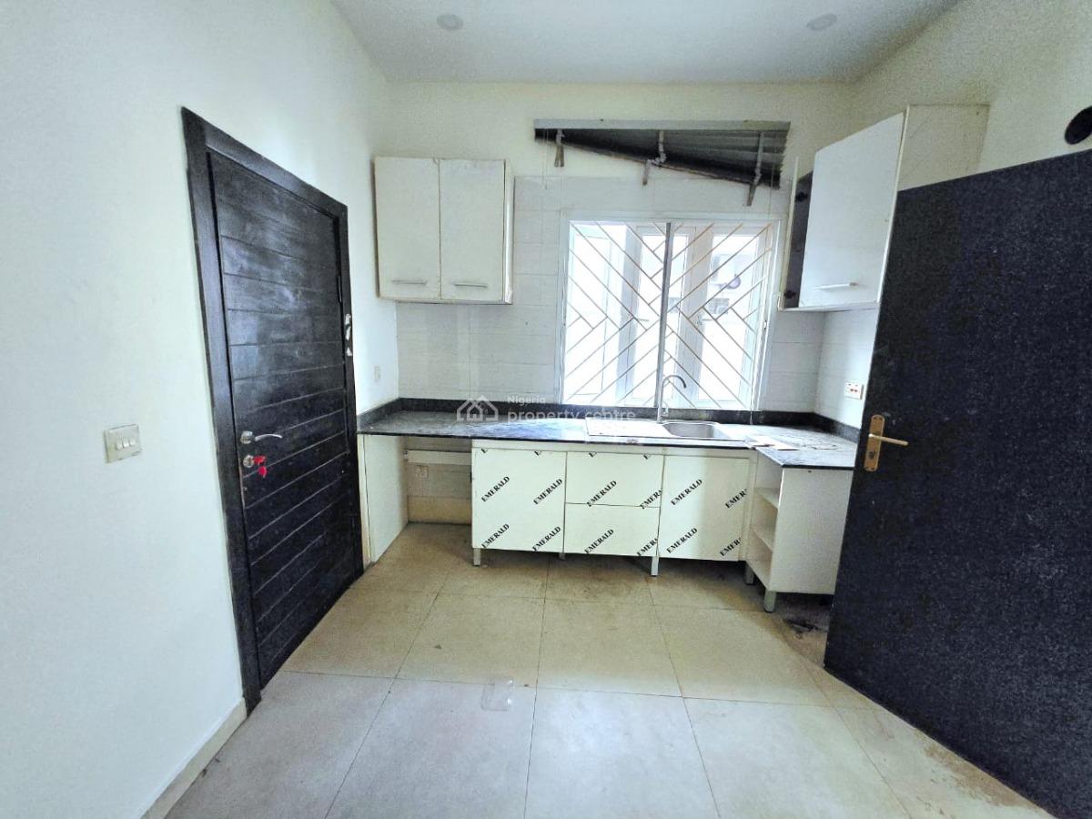 Self Serviced 3 Bedroom Apartment, Lekki Right, Lekki Phase 1, Lekki, Lagos, Flat / Apartment for Rent