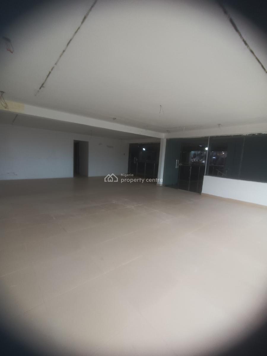 97sqm Open Plan Mall Space, Admiralty Way, Lekki Phase 1, Lekki, Lagos, Plaza / Complex / Mall for Rent