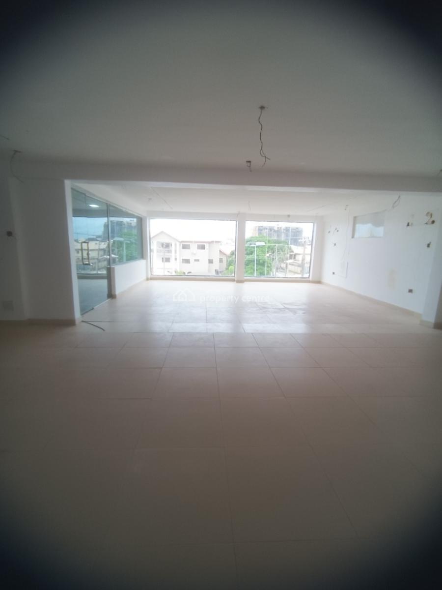97sqm Open Plan Mall Space, Admiralty Way, Lekki Phase 1, Lekki, Lagos, Plaza / Complex / Mall for Rent