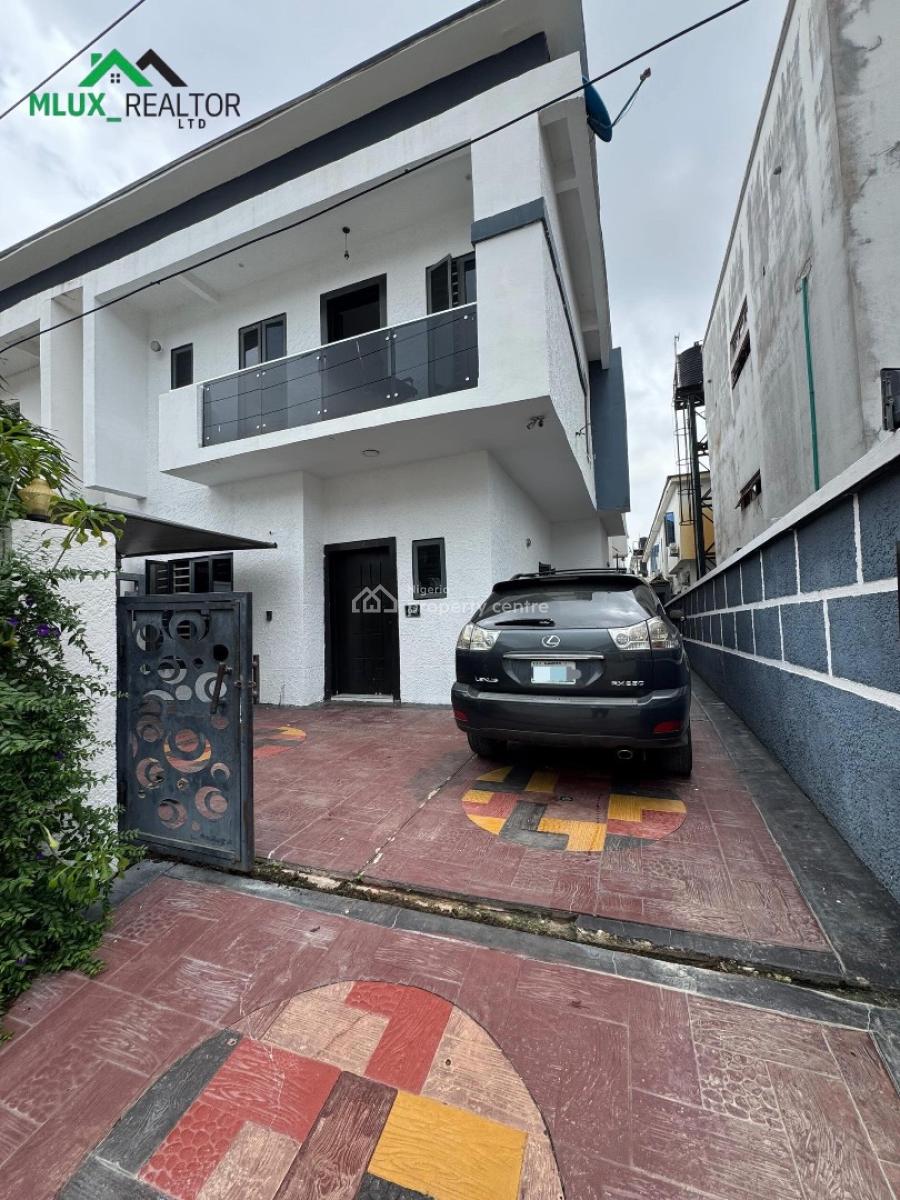 Maintained 4 Bedroom Semi-detached Duplex with Bq, Orchid, Lekki, Lagos, Semi-detached Duplex for Rent