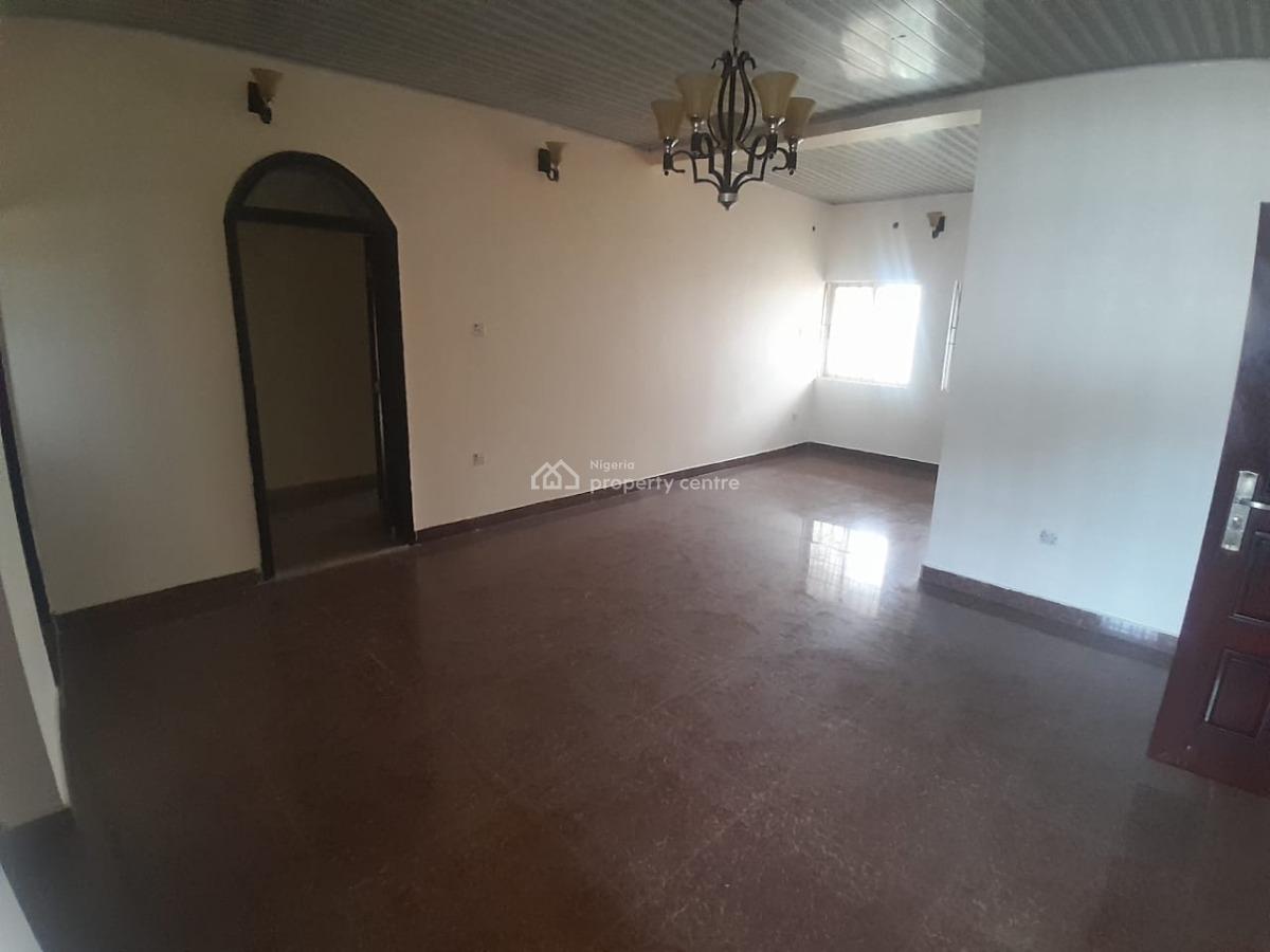 Well Built 3 Bedroom Flat on 2nd Floor, Mabushi, Abuja, Flat / Apartment for Rent