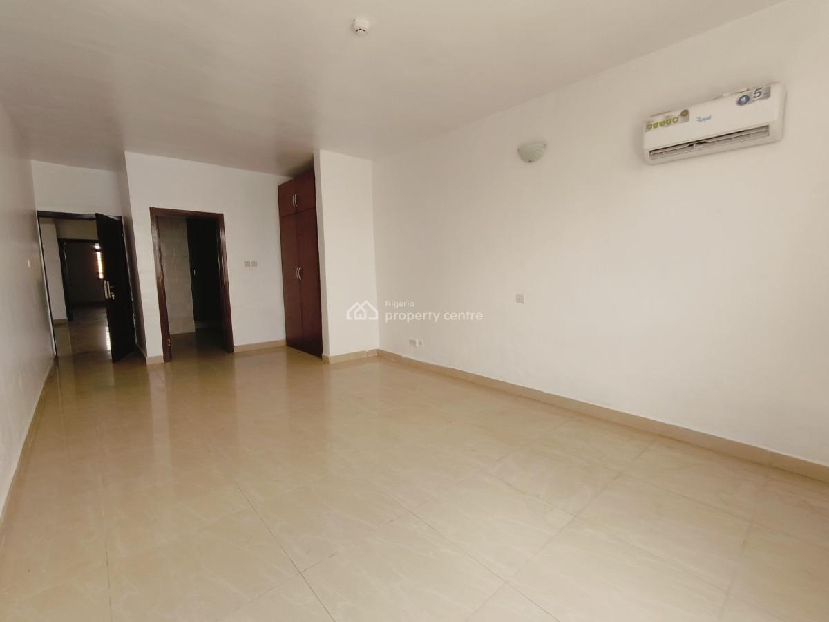 3 Bedroom Apartment with S/pool, Admiralty Close Lekki, Lekki Phase 1, Lekki, Lagos, Flat / Apartment for Rent