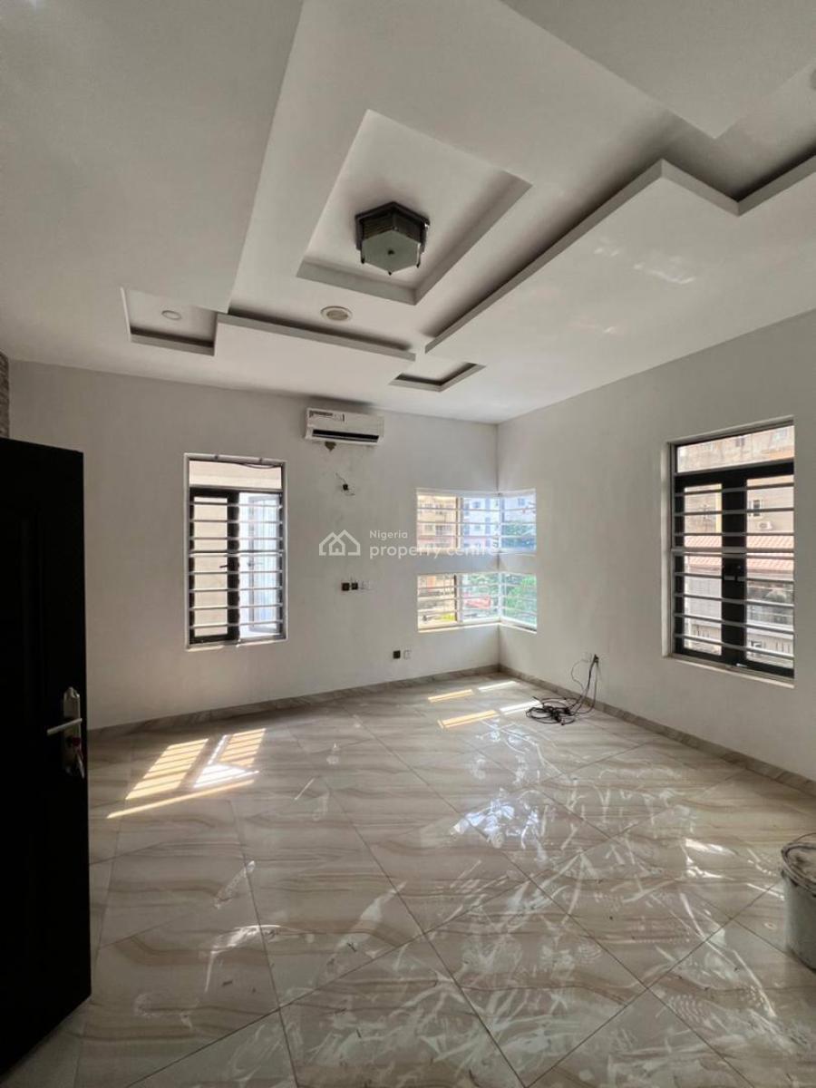 4 Bedroom Detached with a Room Bq and Spacious Living Room, Osapa, Lekki, Lagos, Detached Duplex for Sale