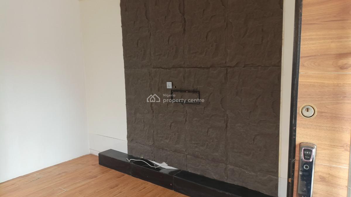 Spacious Shared Apartment in an Estate, Bakare Estate, Lekki, Lagos, Self Contain (single Rooms) for Rent