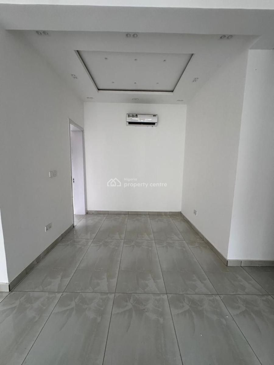 Beautiful 3 Bedroom Apartment with Bq, Pool & Elevator, Lekki Phase 1, Lekki, Lagos, Flat / Apartment for Sale