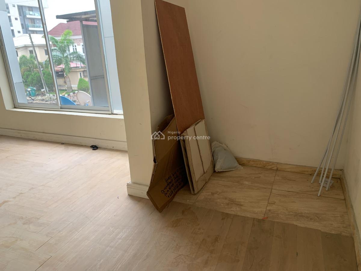 Luxury and Spacious Shop Space., Lekki Phase 1, Lekki, Lagos, Office Space for Rent
