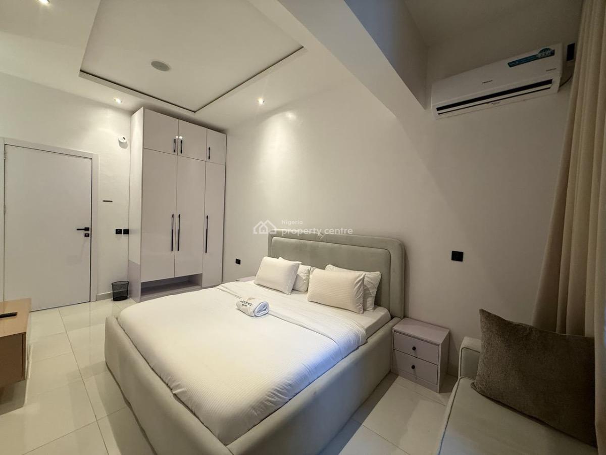 3-bedroom Penthouse, Lekki Phase 1, Lekki, Lagos, Flat / Apartment for Sale