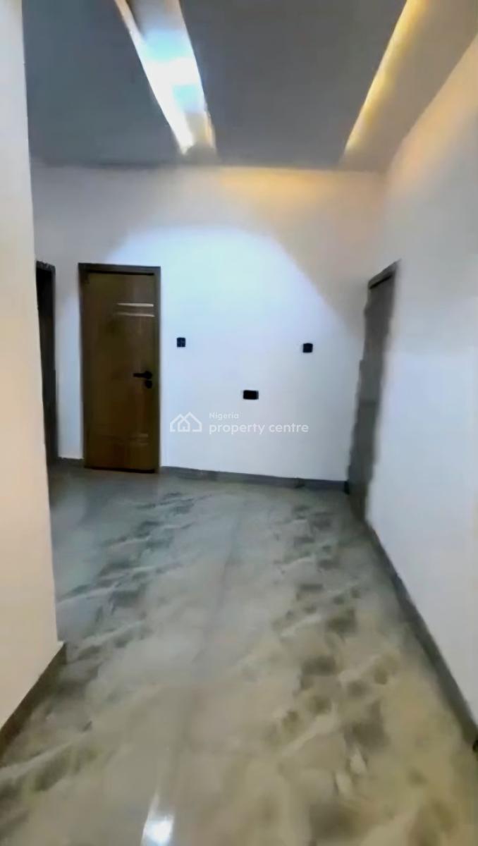 Well Maintained 2 Bedroom Apartment with a Bq ., Lekki Scheme2 Abraham Adesanya, Ajah, Lagos, Flat / Apartment for Sale