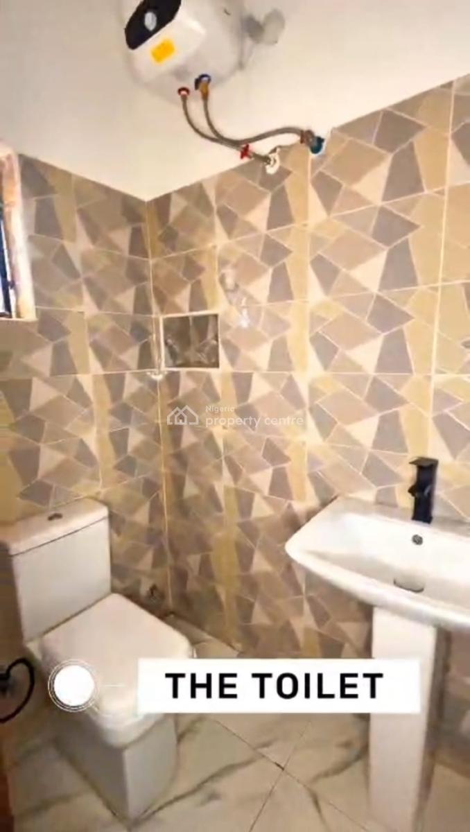 Spacious 2 Bedroom Apartment Fully Finished, Gaduwa, Abuja, Flat / Apartment for Sale