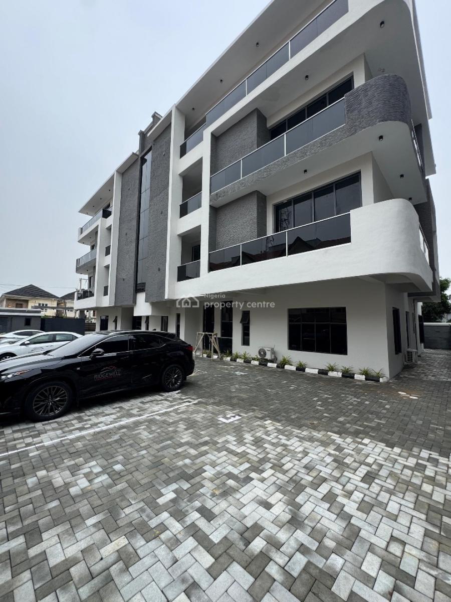 Prestigious 3 Bedroom Apartment with Bq, Lekki Phase 1, Lekki, Lagos, Block of Flats for Sale