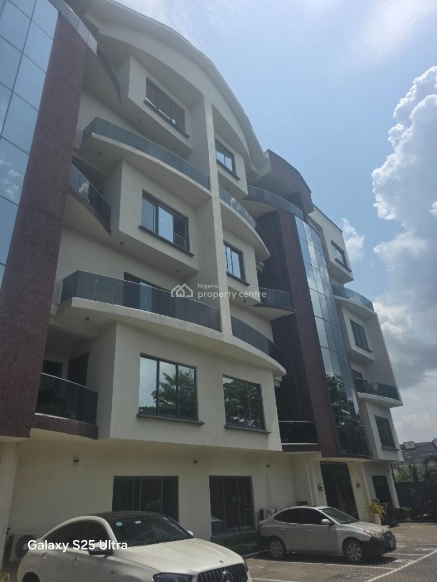 4 Bedroom Spacious Apartment with Ample Parking, Banana Island, Ikoyi, Lagos, Flat / Apartment for Rent